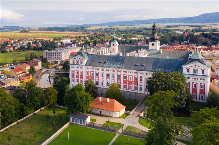 KRKONOŠE -  KRÁSY NEJVYŠŠÍHO ČESKÉHO POHOŘÍ