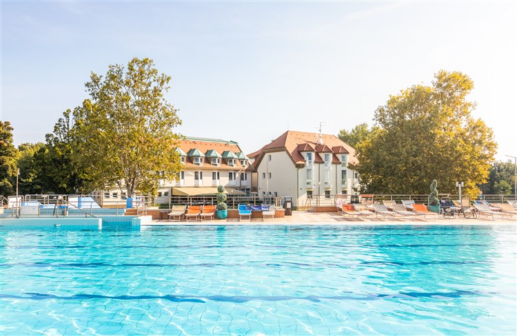 Mosonmagyaróvár Aqua Hotel Termál BUS