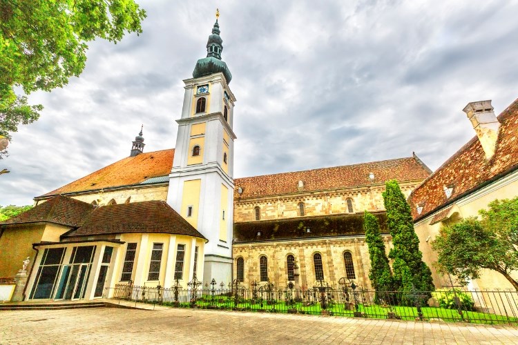 Mayerling, Heiligenkreuz a hrad Lichtenstein – příběhy Habsburků a kouzlo Vídeňského lesa
