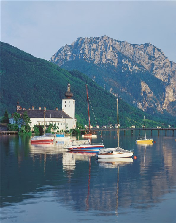 Jezera a města Solné komory