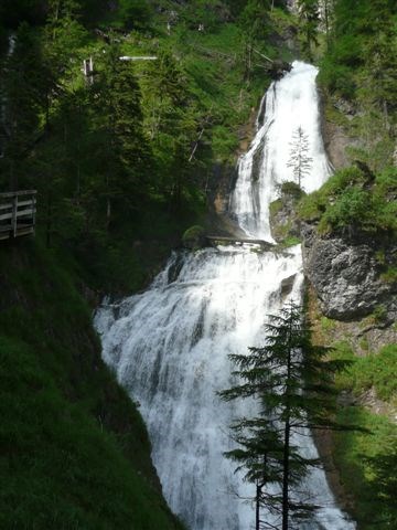 Hochkar a soutěska Wasserlochklamm – alpské výhledy a vodopády Dolního Rakouska