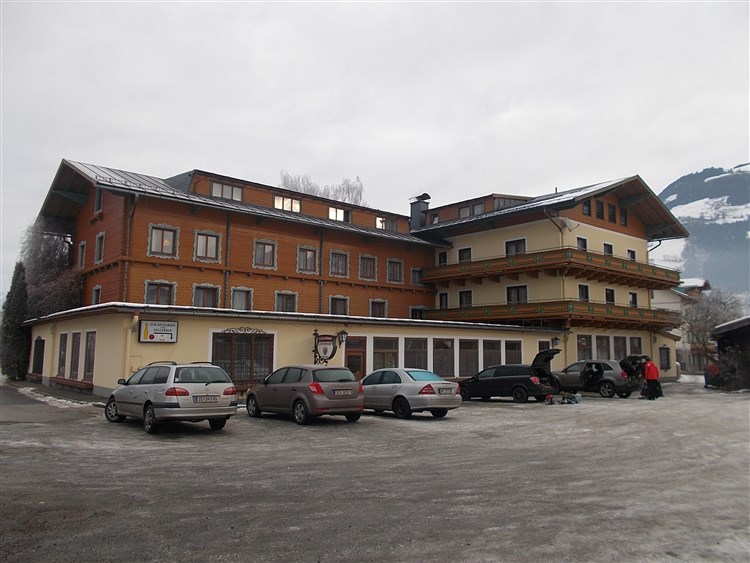 Lyžování autobusem s polopenzí Kaprun - Zell am See / Saalbach - Hinterglemm