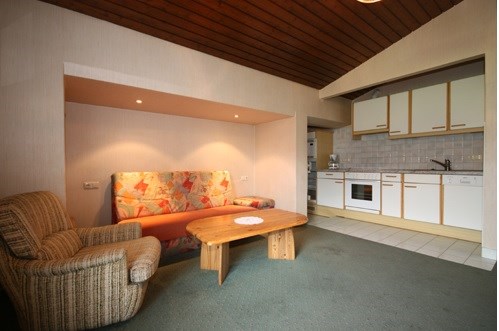 Apartmán | Lyžování autobusem se snídaní Kaprun - Zell am See / Saalbach - Hinterglemm - penzion Christa a jeho depandance