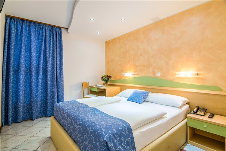 pokoj standard parková strana | Hotel Hedera