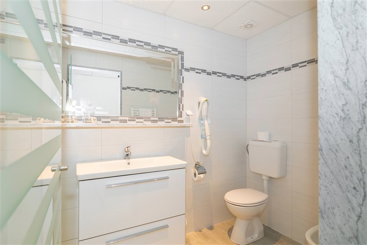 pokoj superior balkon mořská strana | Hotel Hedera