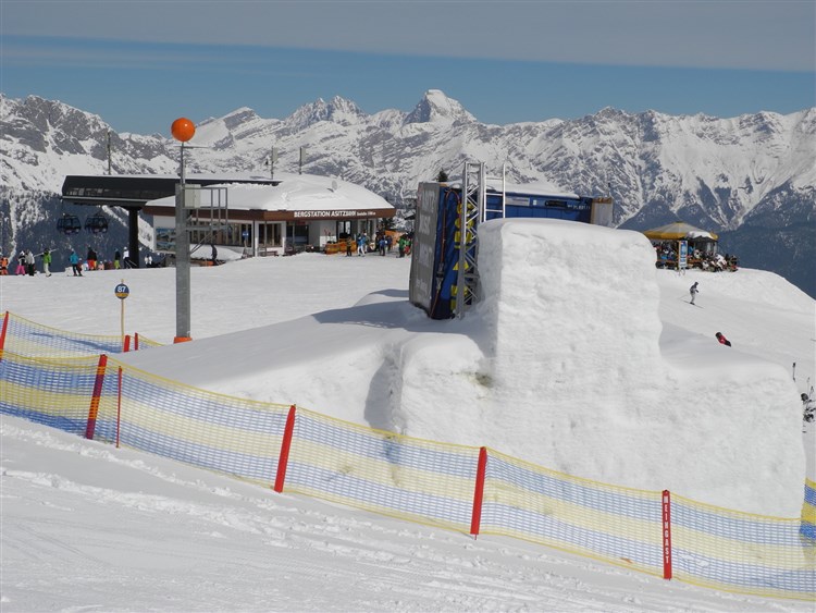 Lyžování autobusem s polopenzí Kaprun - Zell am See / Saalbach - Hinterglemm