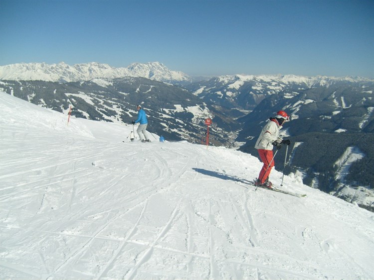 Lyžování autobusem s polopenzí Kaprun - Zell am See / Saalbach - Hinterglemm