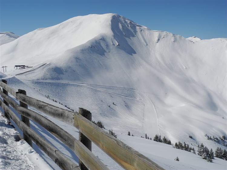 Lyžování autobusem s polopenzí Kaprun - Zell am See / Saalbach - Hinterglemm