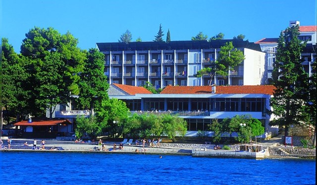 Korčula - Hotel Park - mořská strana  